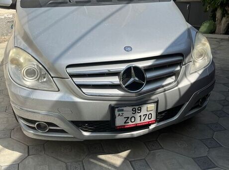 Mercedes B 180 2011