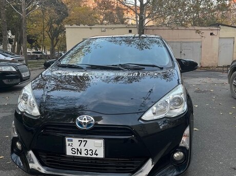 Toyota Aqua 2015