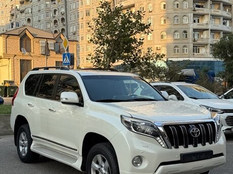 Toyota Land Cruiser Prado 2013