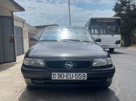 Opel Astra 1998