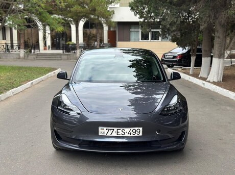 Tesla Model 3 2023