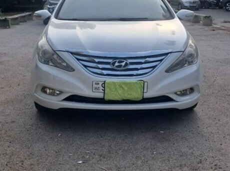 Hyundai Sonata 2010