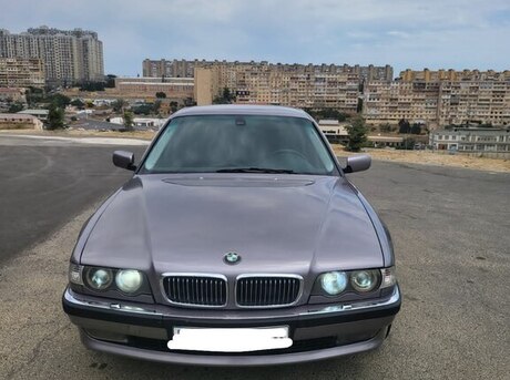 BMW 735 1998