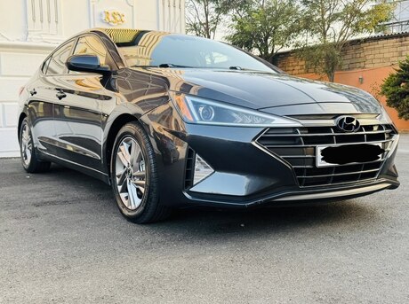 Hyundai Elantra 2019