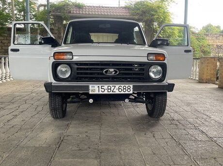 LADA (VAZ) Niva 2013