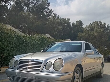 Mercedes E 280