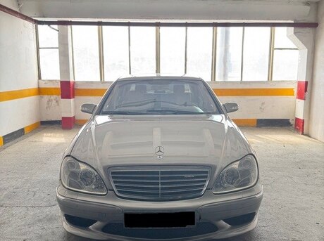 Mercedes  2004