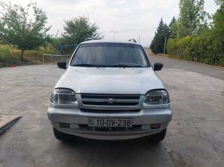 Chevrolet Niva 2003