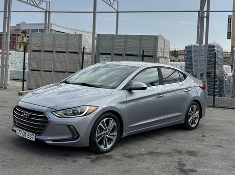 Hyundai Elantra 2016
