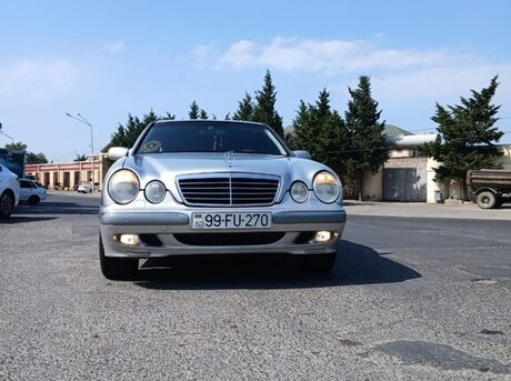 Mercedes E 270 2000