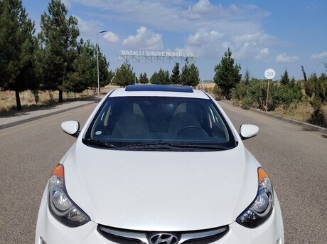 Hyundai Elantra 2013