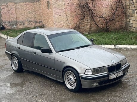 BMW 318 1992