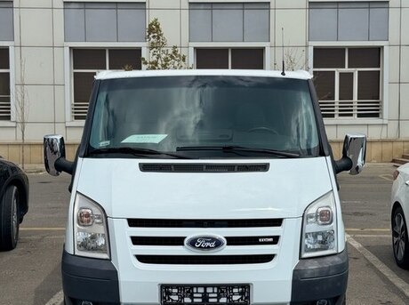 Ford Transit 2011