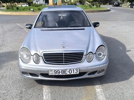 Mercedes E 270 2003