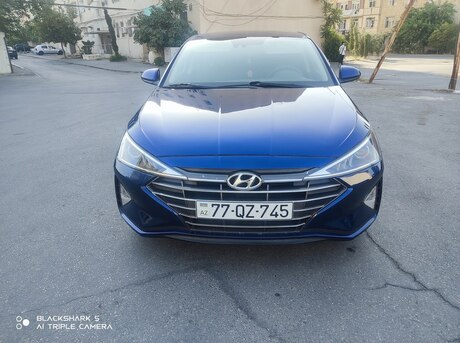 Hyundai Elantra 2019
