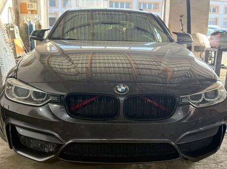 BMW 328 2012