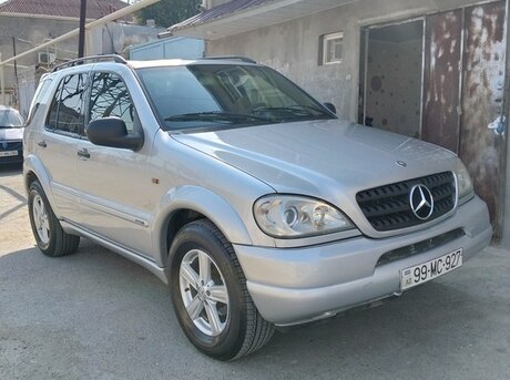 Mercedes ML 320 4MATIC 2000