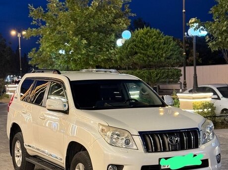 Toyota Land Cruiser Prado 2012