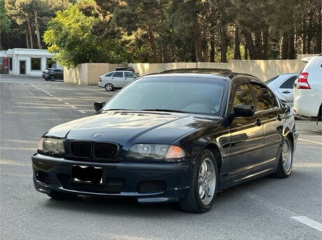 BMW 320