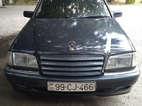 Mercedes E 220 1999