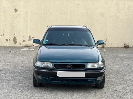 Opel Astra 1998