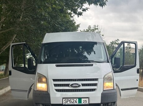 Ford Transit 2011