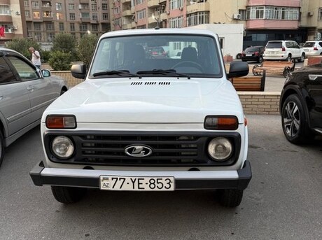 LADA (VAZ) Niva 2023