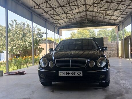 Mercedes E 240 2004