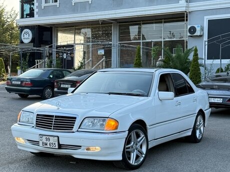 Mercedes C 230