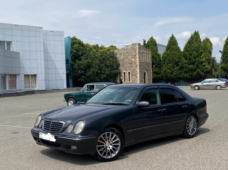 Mercedes E 270 2000
