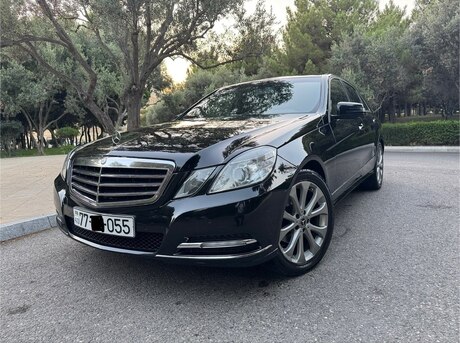 Mercedes E 220