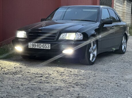 Mercedes C 240