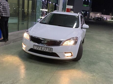 Kia  2011