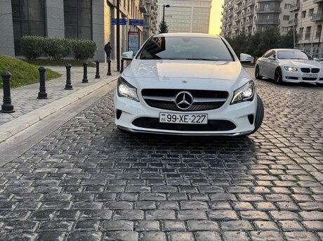 Mercedes CLA 180