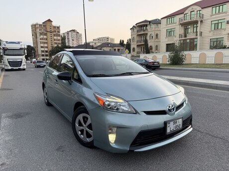 Toyota Prius 2012