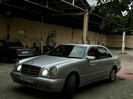 Mercedes E 220 1998