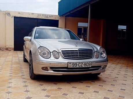 Mercedes E 240 2002
