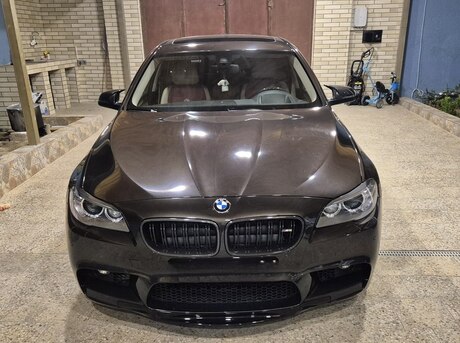 BMW 528