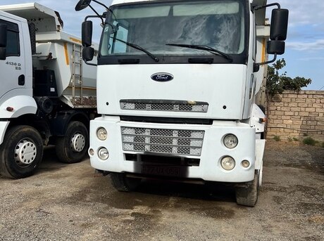 Ford Cargo 2014