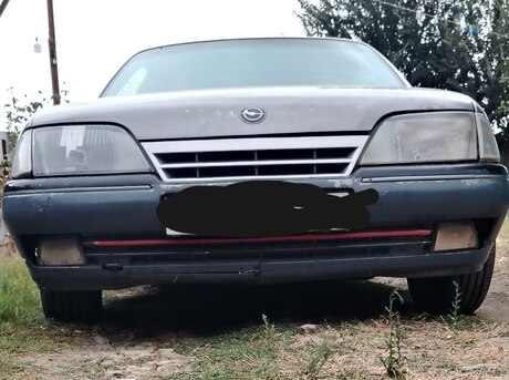 Opel Omega 2000