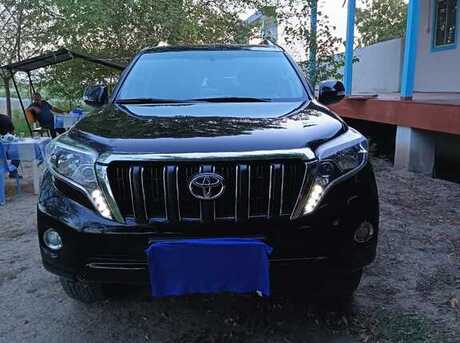 Toyota Land Cruiser Prado 2013