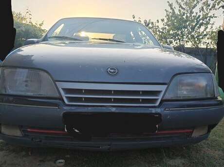 Opel Omega 1986