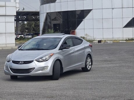 Hyundai Elantra 2011