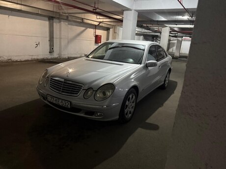 Mercedes E 220 2005