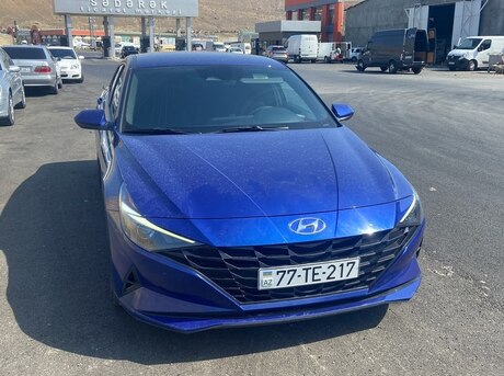 Hyundai Elantra 2022