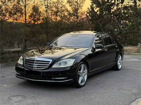 Mercedes S 550 2011