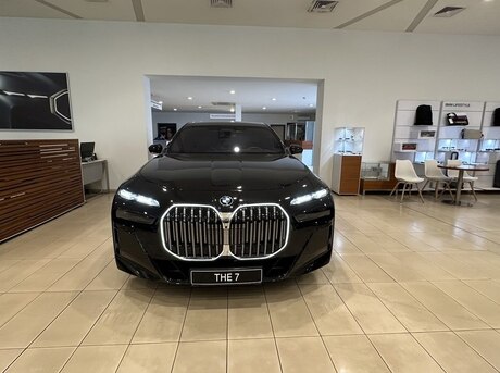 BMW 740