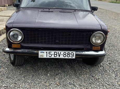LADA (VAZ) 21011 1985