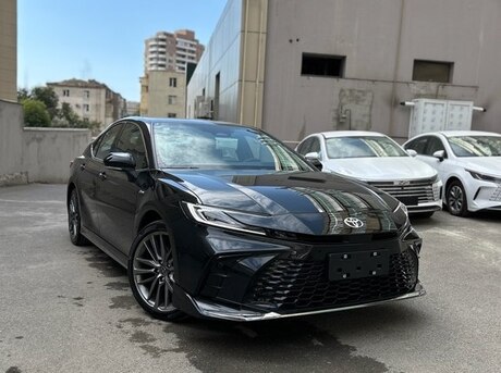 Toyota Camry 2025