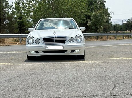 Mercedes E 240 2001